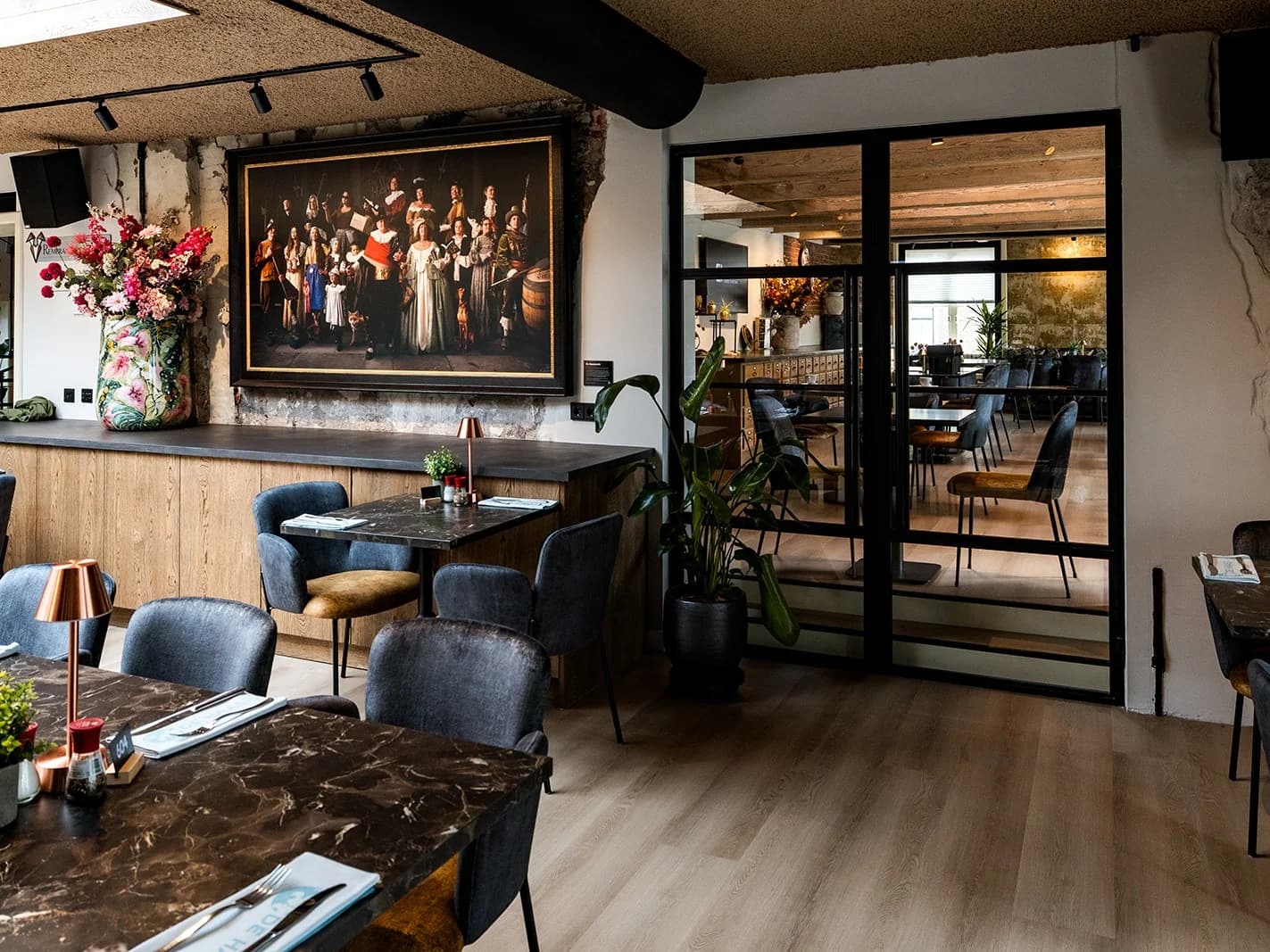 Vankellyshand bij Restaurant De Haas in Elburg